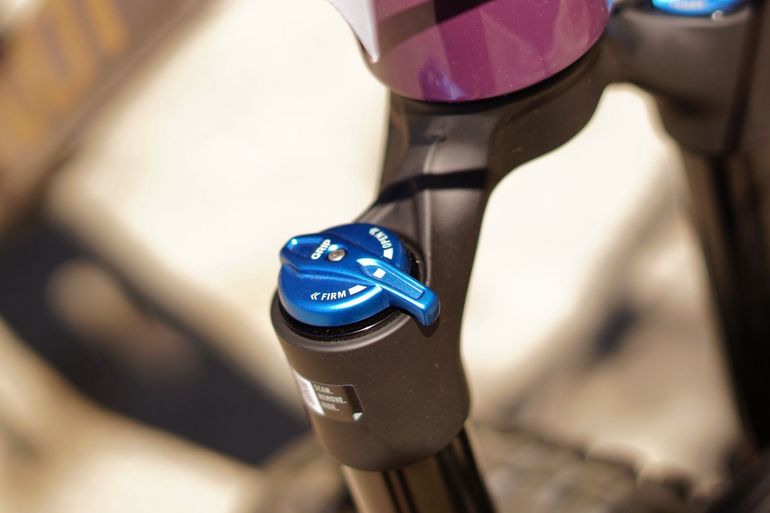 Used Pivot Trailcat Sram Eagle Transmission GX 2026 Mountainbike, Purple — image 9 of 9