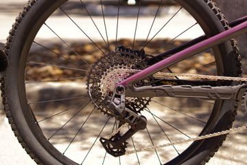 Used Pivot Trailcat Sram Eagle Transmission GX 2026 Mountainbike, Purple — image 2 of 9