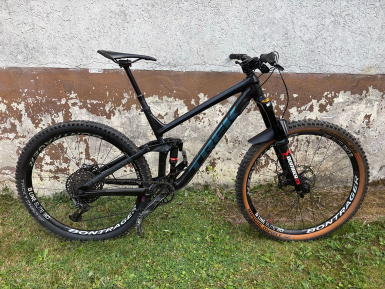 Trek Slash 8 2019 2019 Mountainbike d'occasion — image 2 sur 7