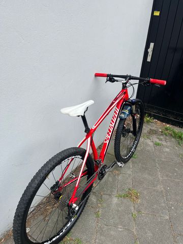 Specialized Stumpjumper Comp 29 2014 2014 Mountainbike de segunda mano, Rojo — imagen 3 de 8