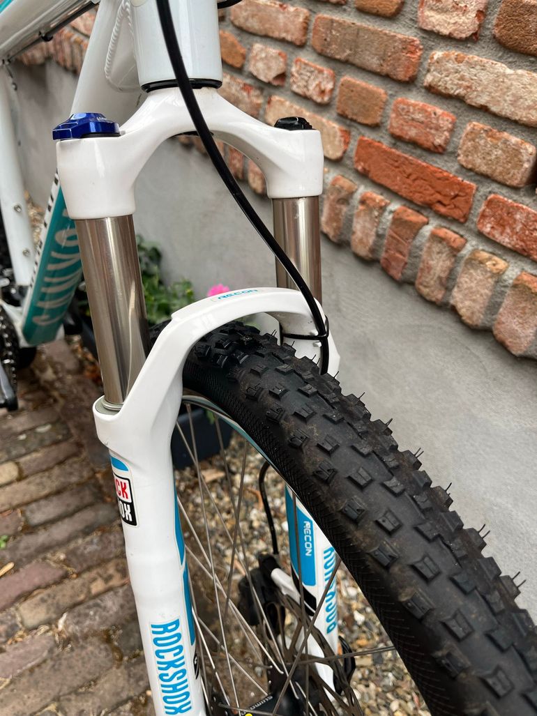 Used Canyon Yellowstone Shimano SLX 2015 Mountainbike, White — image 4 of 5