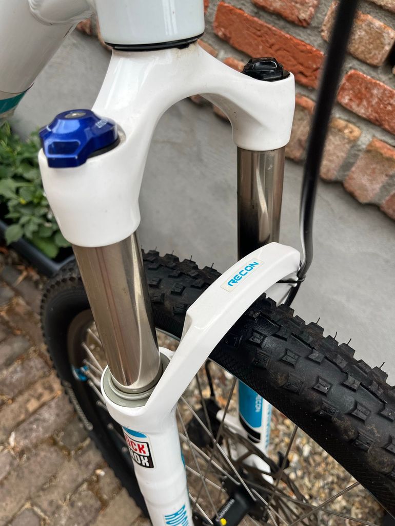 Used Canyon Yellowstone Shimano SLX 2015 Mountainbike, White — image 3 of 5