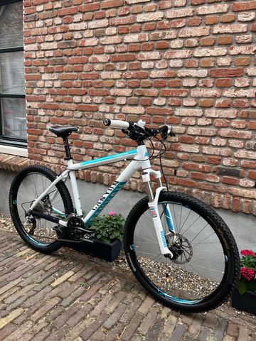 Used Canyon Yellowstone Shimano SLX 2015 Mountainbike, White — image 1 of 5