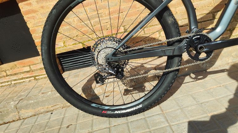 Gebrauchtes Orbea OIZ M10 2020 2020 Mountainbike, Schwarz, 29 — Bild 3 von 7