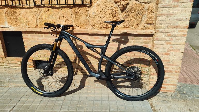 Gebrauchtes Orbea OIZ M10 2020 2020 Mountainbike, Schwarz, 29 — Bild 2 von 7