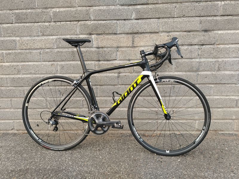 Použité Giant Tcr Advanced 1 2016 2016 Road & Gravel