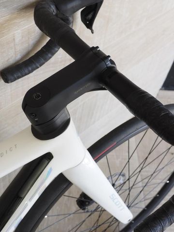 Brugt Scott Addict RC 20 2022 2022 Road & Gravel — billede 8 af 12
