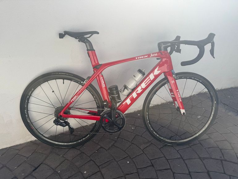 Gebrauchtes Trek Madone 9.5 2018 2018 Road & Gravel, Rot — Bild 1 von 12