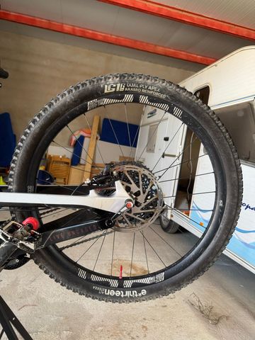 Gebrauchtes YT Industries CAPRA Pro Race 2020 2020 Mountainbike, Weiß, 27.5 — Bild 4 von 9