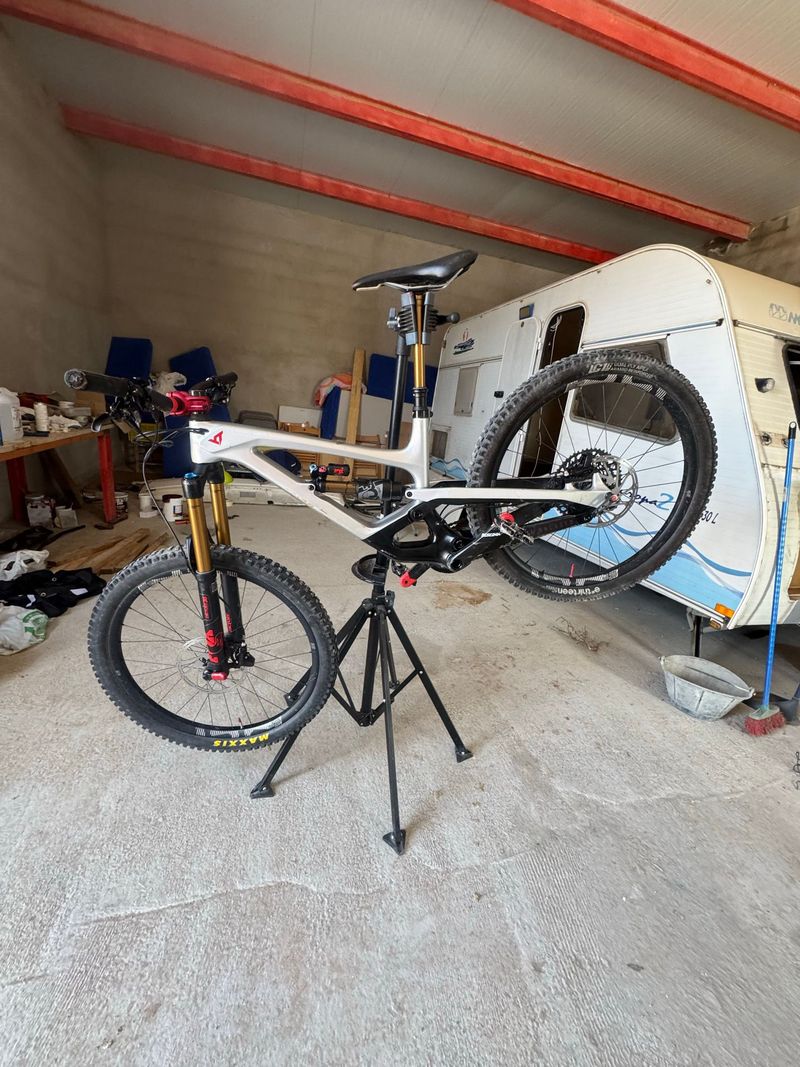 Used YT Industries CAPRA Pro Race 2020 2020 MTB