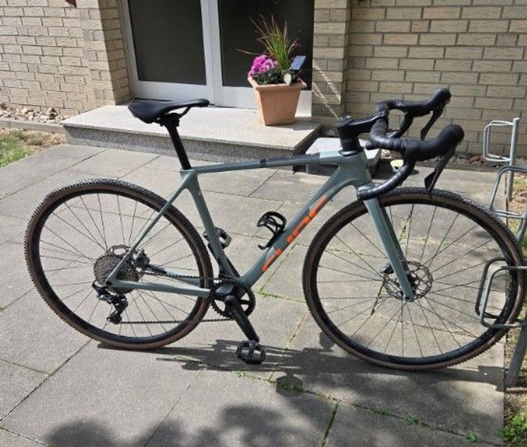 Gebrauchtes CUBE CROSS RACE C:62 PRO 2023 2023 Road & Gravel, Hellgrau — Bild 4 von 5