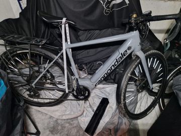 Used Cannondale Synapse Neo SRAM Force 2022 Road & Gravel, Light Gray — image 9 of 18