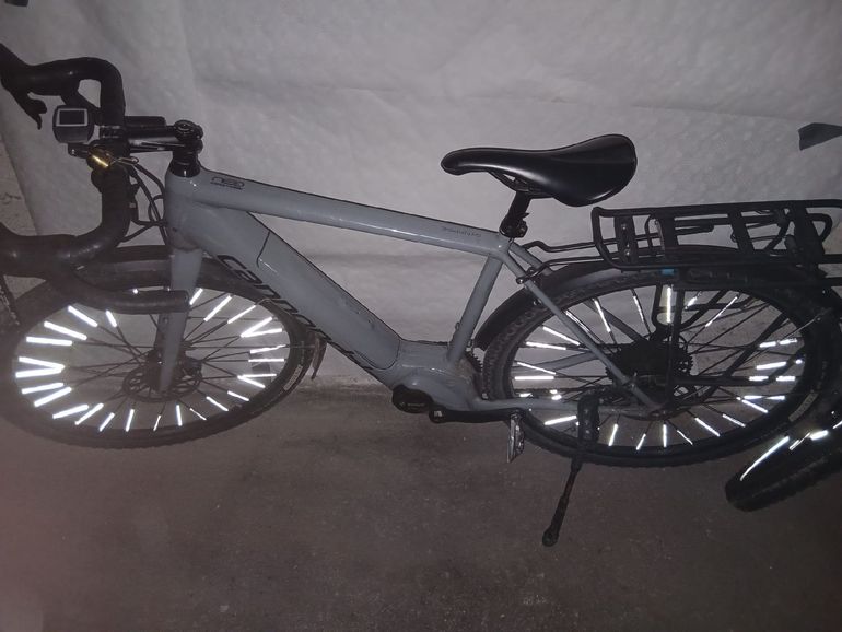 Used Cannondale Synapse Neo SRAM Force 2022 Road & Gravel, Light Gray — image 16 of 18