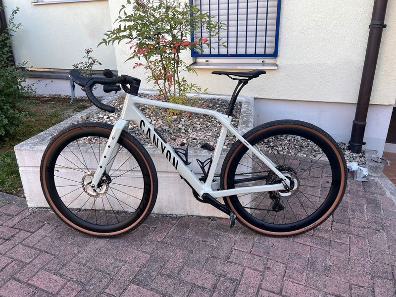 Used Canyon Grizl CF7 LEEZE CARBON 2026 Road & Gravel