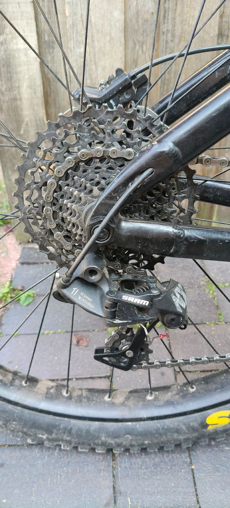 Used Dartmoor Primal+ 2016 Mountainbike, Black, 27.5 (650B) — image 3 of 5