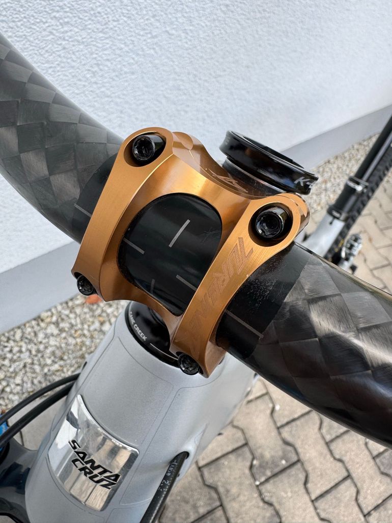 Santa Cruz Heckler SL GX AXS – Custom Aufbau 2025 Mountainbike d'occasion — image 4 sur 19