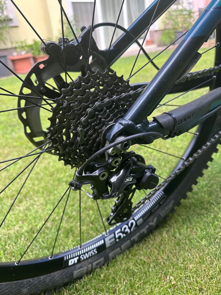 Giant Reign 27.5 1 2016 2016 Mountainbike usato, Blu — immagine 2 di 16
