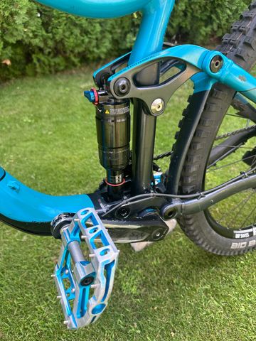 Giant Reign 27.5 1 2016 2016 Mountainbike usato, Blu — immagine 16 di 16