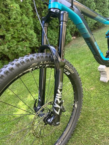 Giant Reign 27.5 1 2016 2016 Mountainbike usato, Blu — immagine 4 di 16