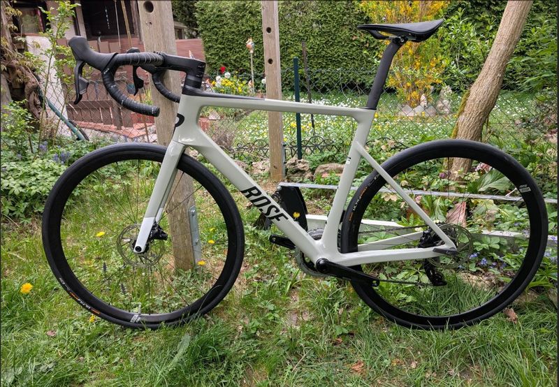 Použité Rose Xlite 04 Rival AXS 2024 2024 Road & Gravel