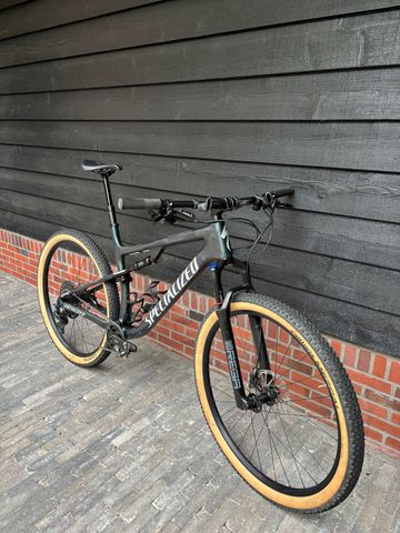 Použité Specialized Epic Expert 2022 2022 Mountainbike — obrázek 3 z 14