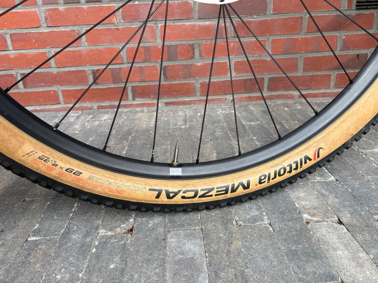 Použité Specialized Epic Expert 2022 2022 Mountainbike — obrázek 9 z 14