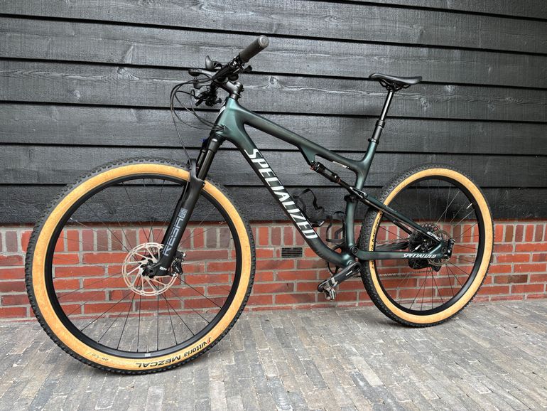 Použité Specialized Epic Expert 2022 2022 Mountainbike — obrázek 2 z 14