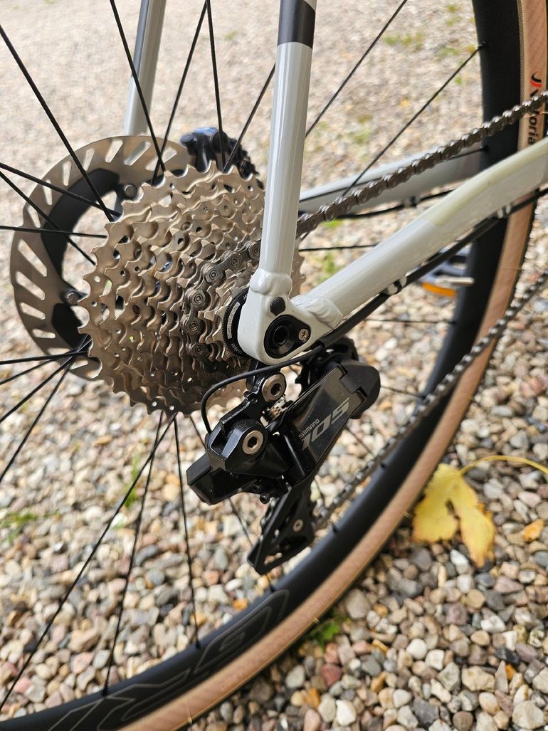 Used CUBE Cross Race Shimano 105 Di2 2022 Road & Gravel, Light Gray — image 4 of 11