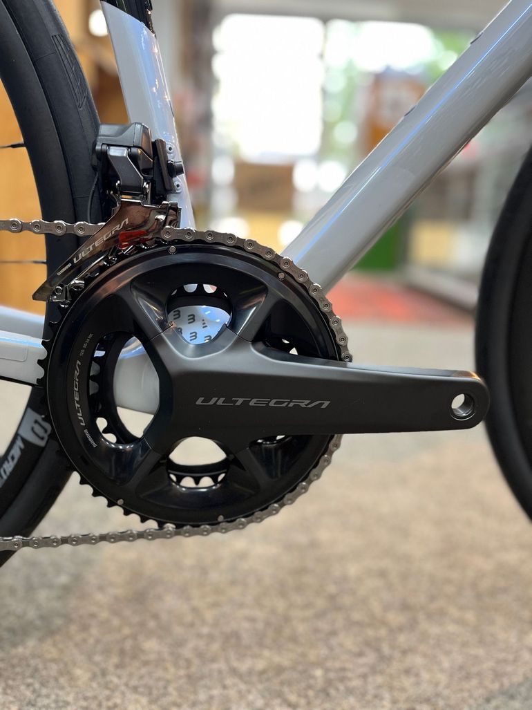 Basso Astra Shimano Ultegra Di2 2026 Road & Gravel d'occasion — image 3 sur 9