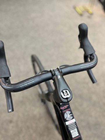 Used Basso Venta Shimano 105 2026 Road & Gravel, Black — image 8 of 11