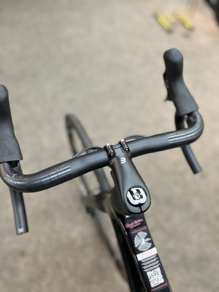 Used Basso Venta Shimano 105 2026 Road & Gravel, Black — image 8 of 11
