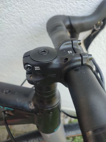 Used BMC Roadmachine AL X TWO 2023 2023 Road & Gravel, Black — image 7 of 19