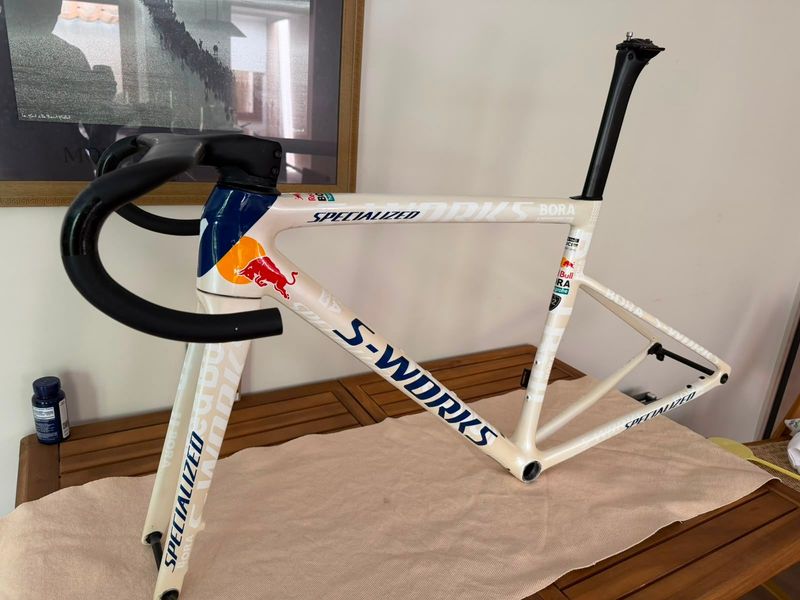 Used Other Brands Red Bull SL8 Taiwan Frameset 2024 Road & Gravel