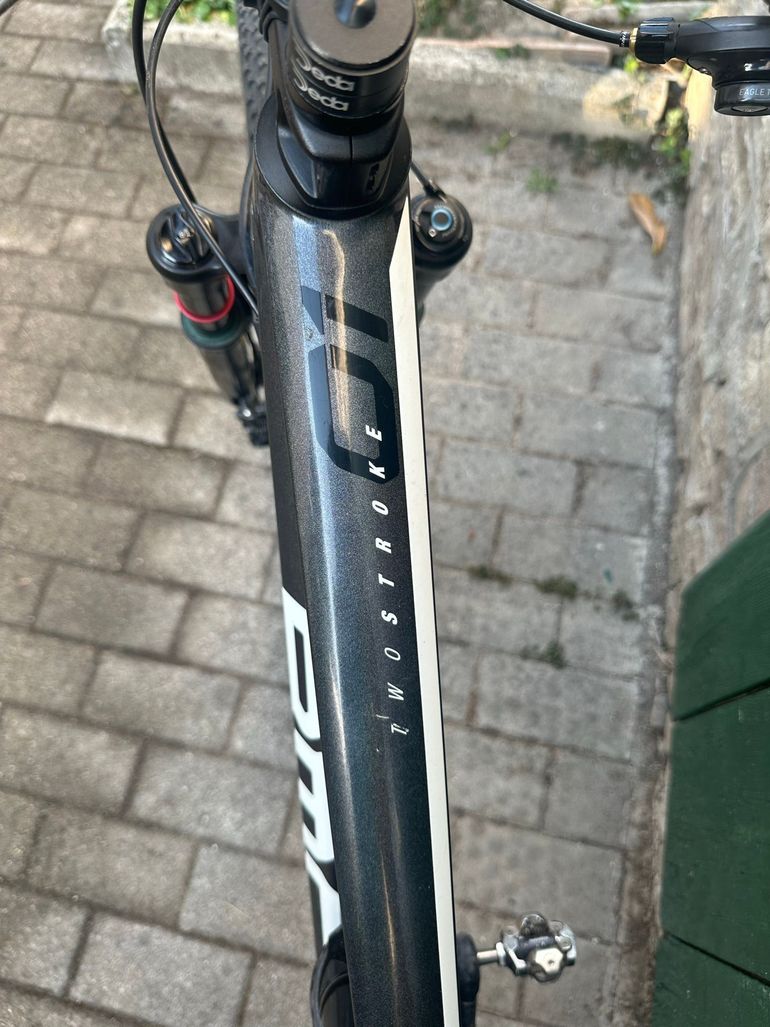 Gebrauchtes BMC Twostroke 01 TWO 2022 2022 Mountainbike, Hellgrau — Bild 7 von 7