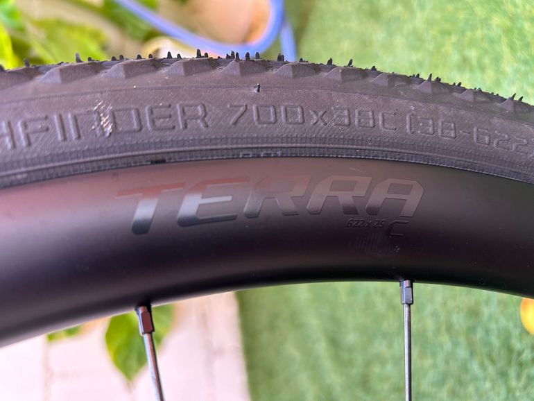 Gebrauchtes Specialized Crux Expert 2024 2024 Road & Gravel, Hellgrau — Bild 11 von 29
