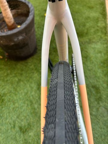 Gebrauchtes Specialized Crux Expert 2024 2024 Road & Gravel, Hellgrau — Bild 25 von 29