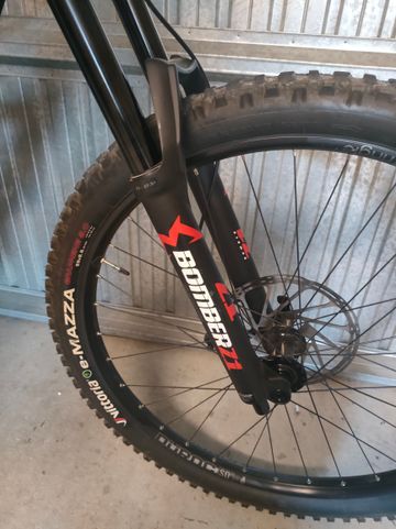 STILUS E Big Mountain 2023 Mountainbike d'occasion — image 4 sur 7