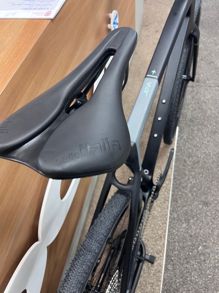 Gebrauchtes Willier Jena 2026 Road & Gravel, Schwarz — Bild 6 von 9