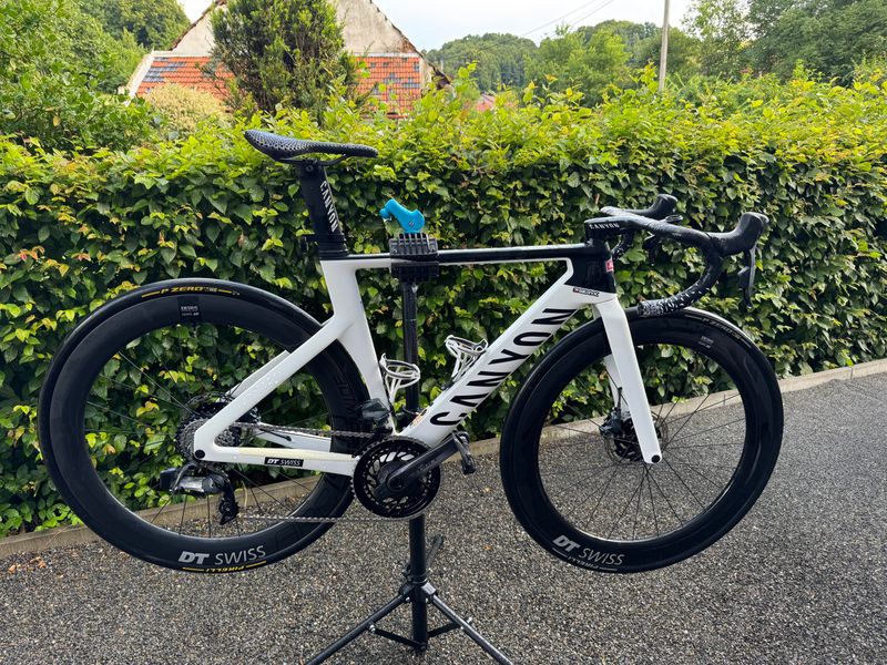 Used Canyon Aeroad CF SLX 8 Disc AXS 2021 2021 Road & Gravel