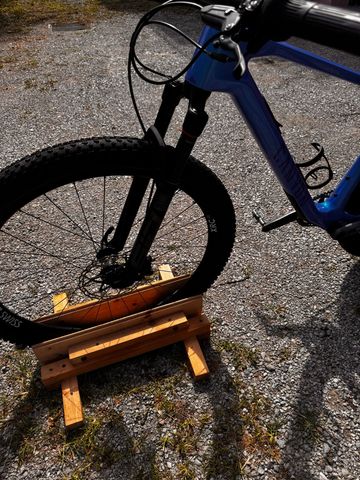 Canyon Exceed CF 8 2025 2025 Mountainbike de segunda mano, Azul — imagen 2 de 10