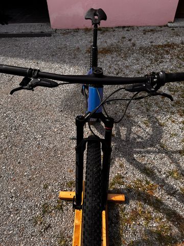 Canyon Exceed CF 8 2025 2025 Mountainbike de segunda mano, Azul — imagen 10 de 10