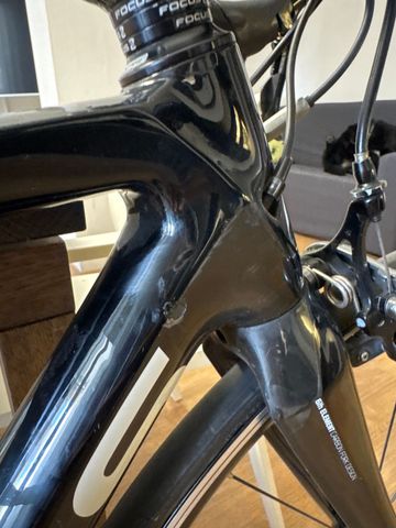 Used Focus Cayo Shimano Ultegra 2016 Road & Gravel, Black — image 7 of 9