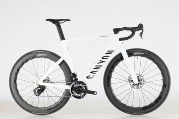 Canyon Aeroad CFR AXS 2026 2026 Road & Gravel usato, Bianco — immagine 1 di 6