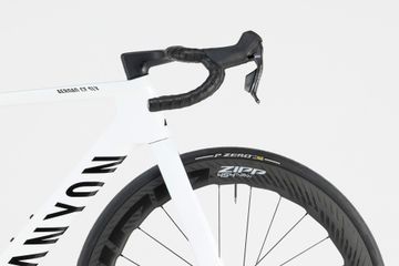 Canyon Aeroad CFR AXS 2026 2026 Road & Gravel usato, Bianco — immagine 3 di 6