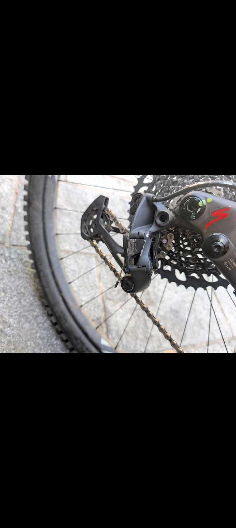 Tweedehands Specialized Stumpjumper EVO Comp 2022 2022 Mountainbike — afbeelding 2 van 4