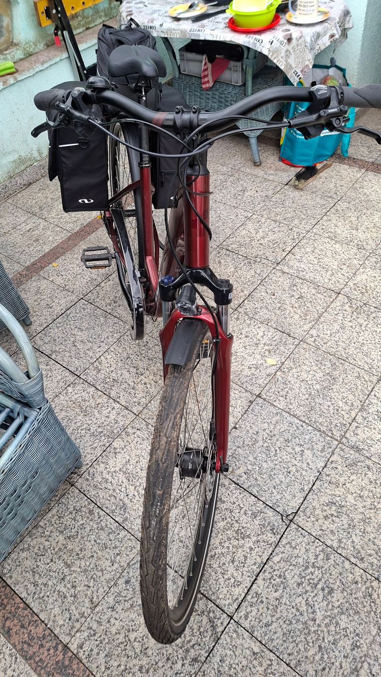 Używany CUBE TOURING Exc 2019 2019 Urban — zdjęcie 4 z 5
