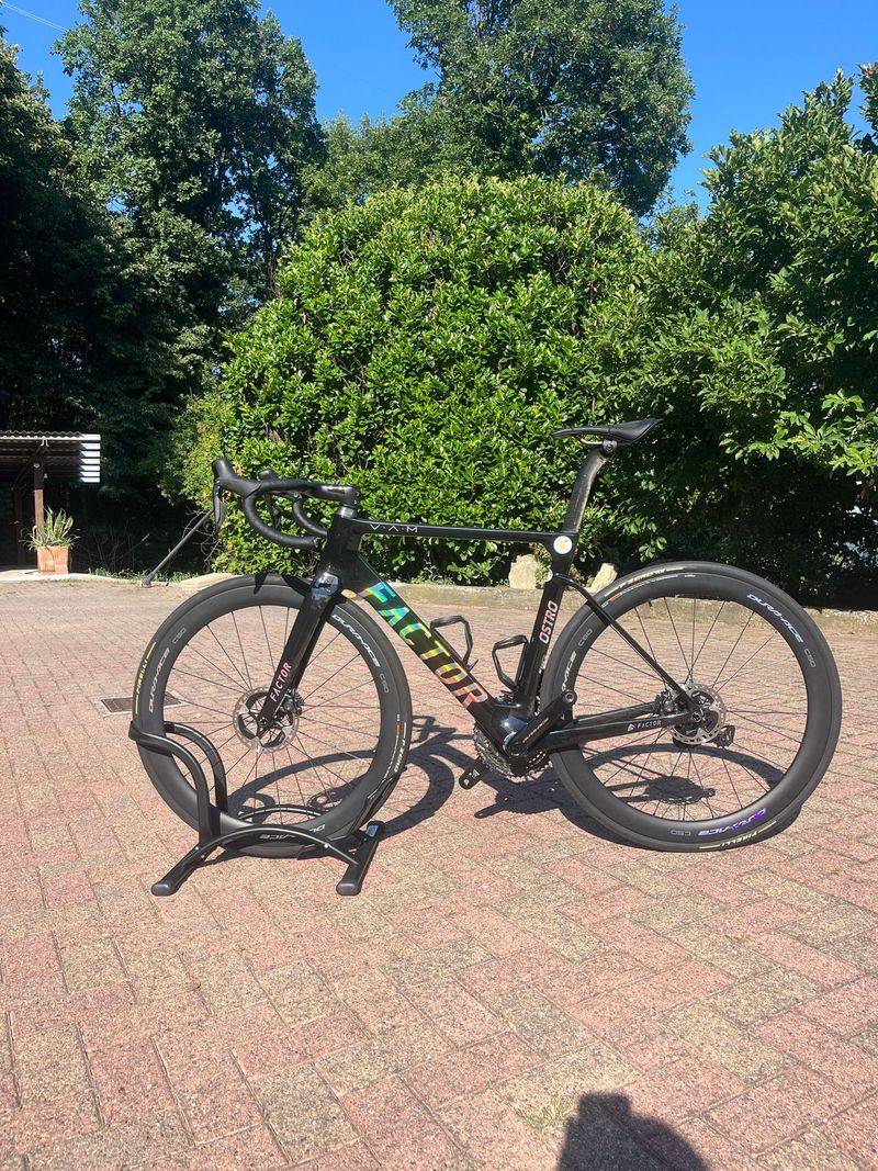 Used Factor OSTRO VAM - Shimano Dura-Ace 2023 Frameset 2023 Road & Gravel