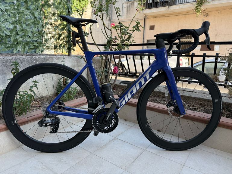 Gebrauchtes Giant Propel Advanced 1 2024 2024 Road & Gravel, Blau — Bild 5 von 6