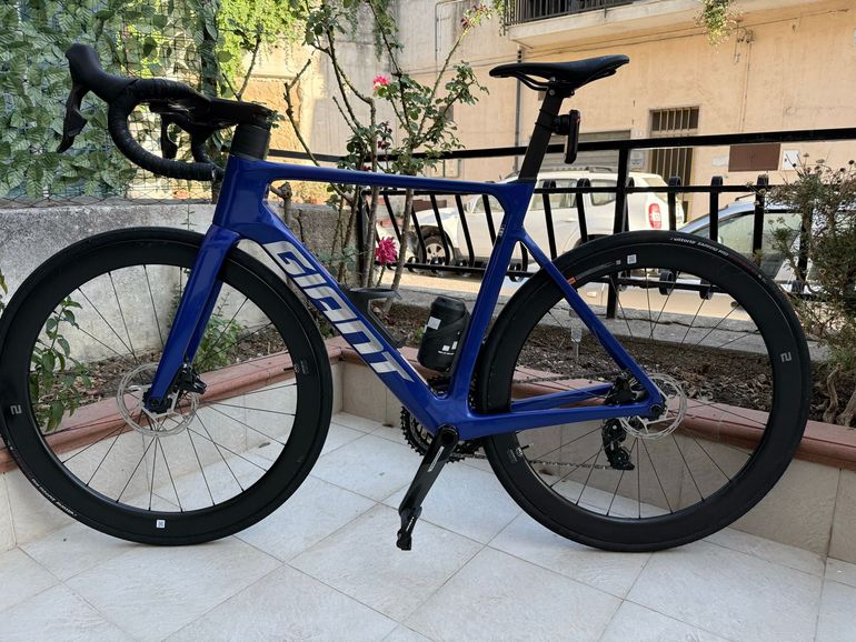 Gebrauchtes Giant Propel Advanced 1 2024 2024 Road & Gravel, Blau — Bild 6 von 6