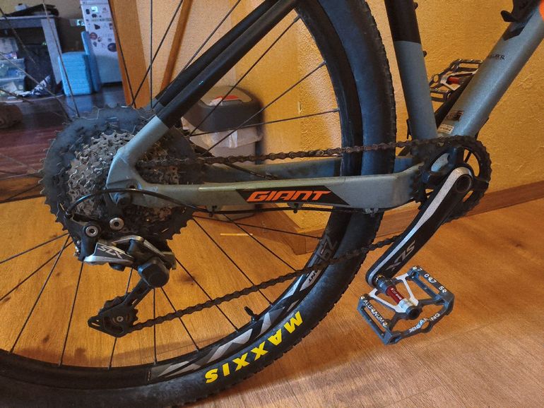 Used Giant Fathom 29 2 2018 2018 Mountainbike, Light Gray — image 3 of 3